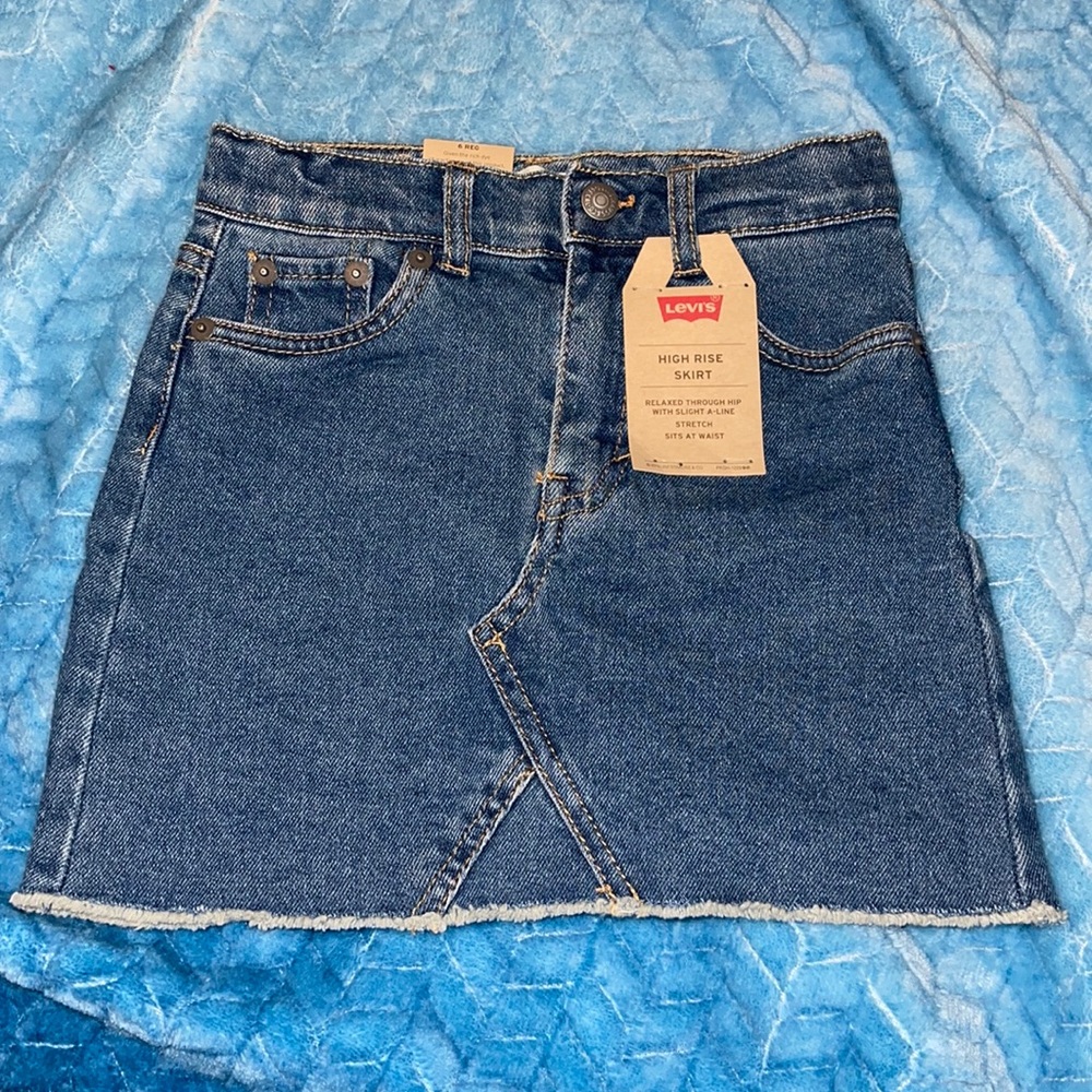 Levi’s high rise skirt